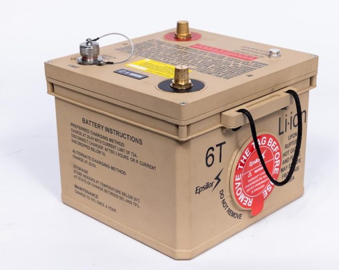 epsilor-presents-high-capacity-6t-li-ion-battery-for-military-vehicles