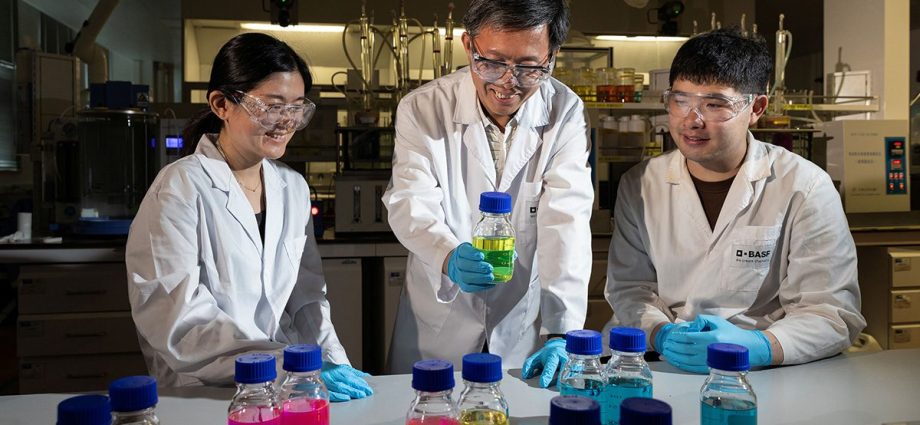 basf-launches-low-conductivity-coolants-to-enhance-ev-battery-safety-and-performance