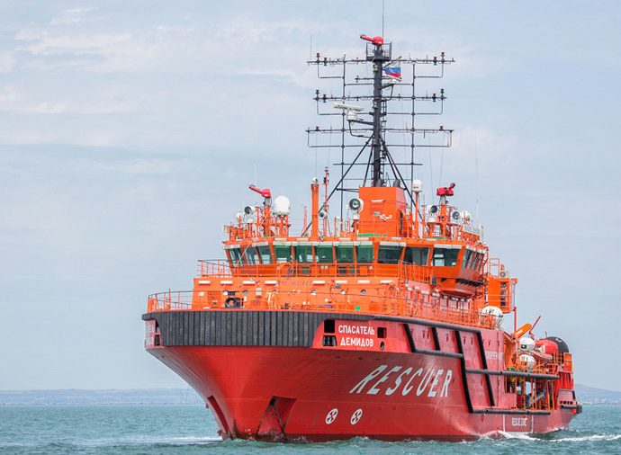 ukraine-rolled-back-crimea’s-air-defenses—then-hit-a-ship-in-home-waters