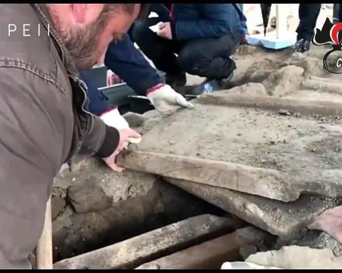 ancient-tunnels-built-thousands-of-years-ago-weren’t-made-by-humans,-researchers-discover