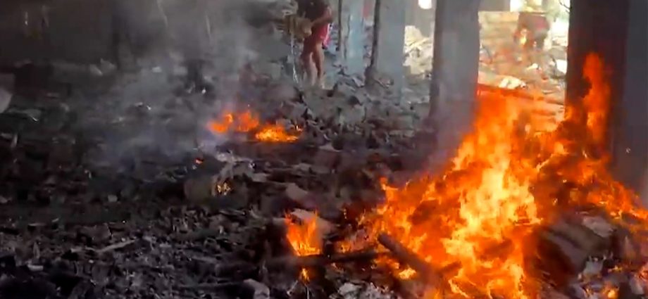 live:-school-sheltering-displaced-palestinians-hit-by-israeli-strike