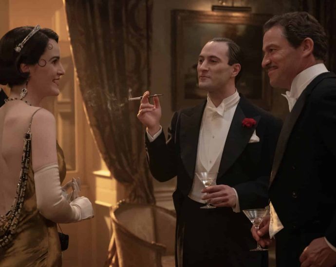michelle-dockery-declares-lady-mary-a-gay-icon-in-‘downton-abbey:-the-grand-finale’-(exclusive)
