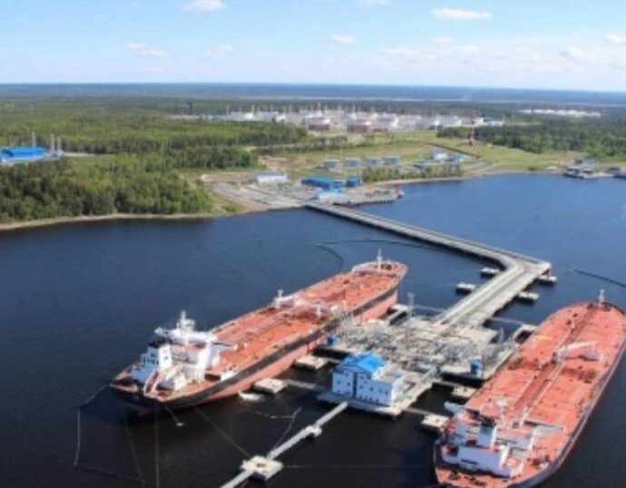 ukrainian-drones-shutdown-of-russia’s-key-baltic-oil-terminal-for-first-time