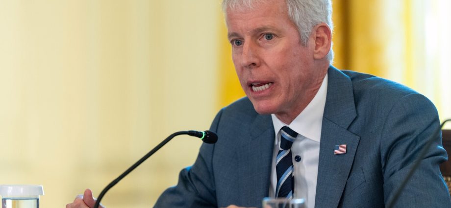 the-traitor’s-energy-department-disbands-group-that-sowed-doubt-about-climate-change