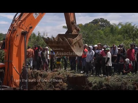 search-continues-for-workers-trapped-by-collapse-at-illegal-gold-mine-in-colombia