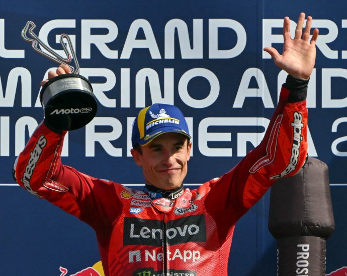marc-marquez-wins-san-marino-motogp-to-close-in-on-world-championship-title