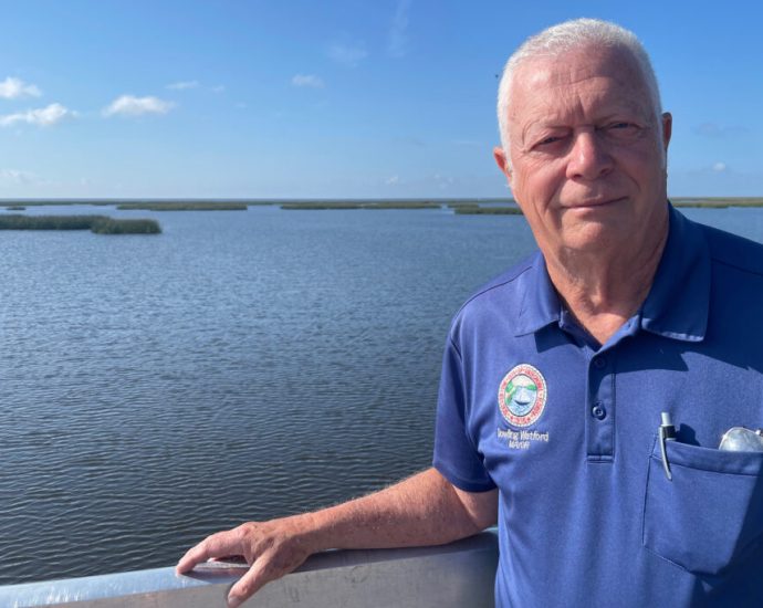 in-the-midst-of-florida’s-insurance-crisis,-what-recourse-do-residents-have?
