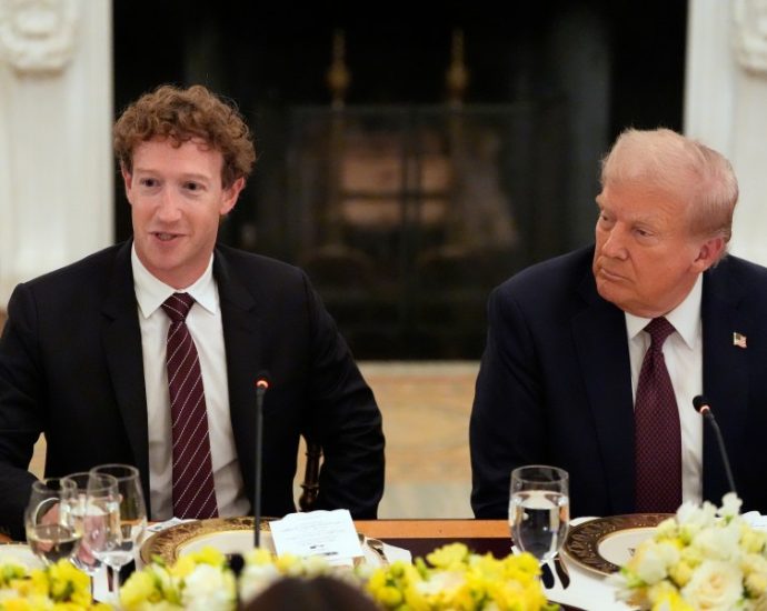 the-traitor-hosts-tech-ceos-at-white-house-but-elon-musk-will-not-attend