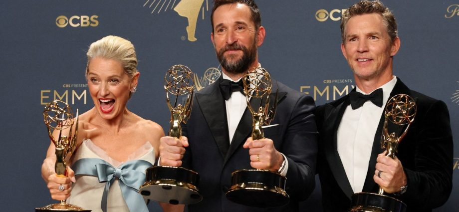 the-pitt-wins-best-tv-drama-emmy,-as-war-on-gaza-echoes-at-ceremony