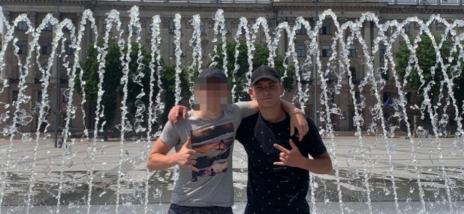 russian-occupiers-brought-death-and-intimidation-to-kherson:-ukrainian-teen