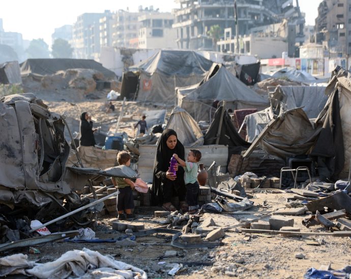 the-traitor-warns-hamas-against-using-israeli-captives-in-gaza-as-‘human-shields’