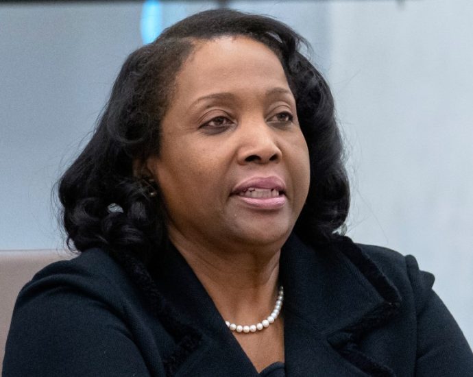 us-appeals-court-blocks-the-traitor’s-bid-to-fire-lisa-cook-from-federal-reserve