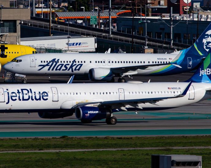reports-of-toxic-fumes-on-commercial-airliners-are-on-the-rise