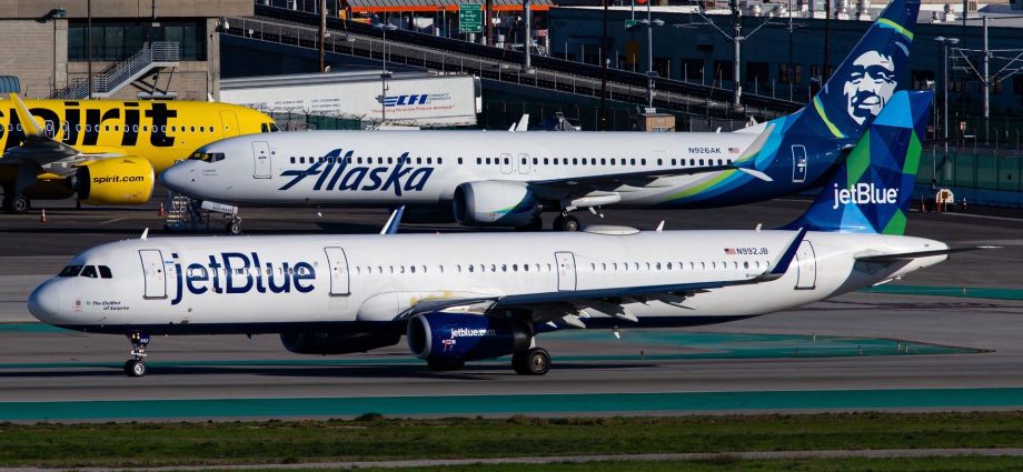 reports-of-toxic-fumes-on-commercial-airliners-are-on-the-rise