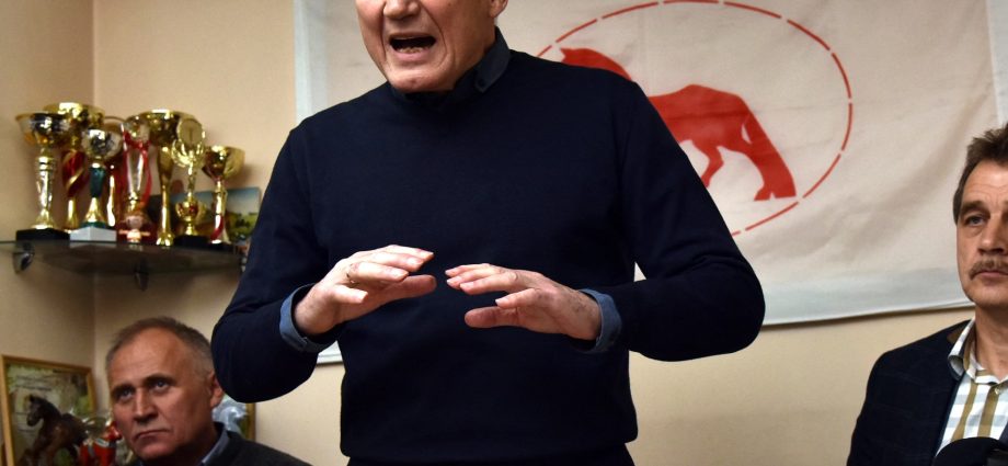 belarus-pardons-25-more-prisoners-under-us-pressure