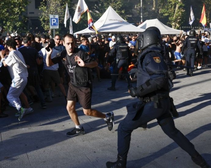 police-clash-with-french-fans,-while-palestine-flag-banned-at-real-madrid