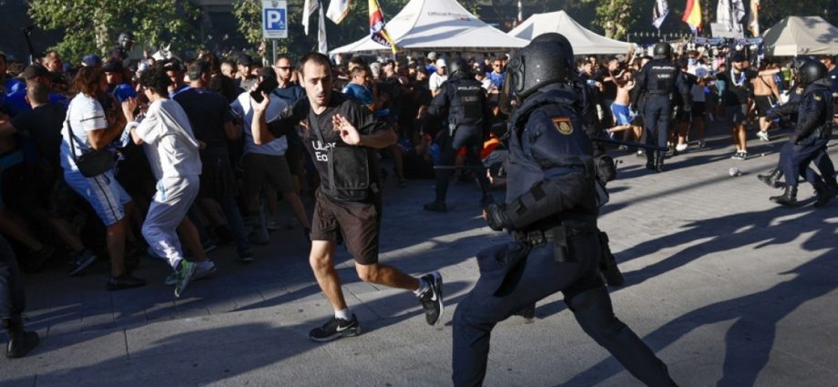 police-clash-with-french-fans,-while-palestine-flag-banned-at-real-madrid