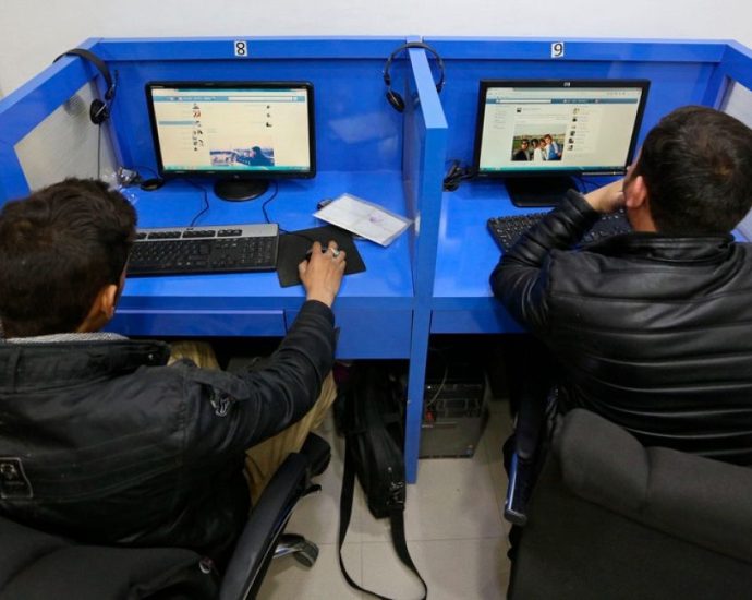 taliban-leader-restricts-internet-access-in-an-afghan-province-to-‘prevent-immorality’