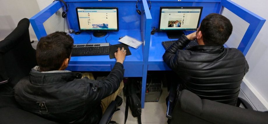 taliban-leader-restricts-internet-access-in-an-afghan-province-to-‘prevent-immorality’