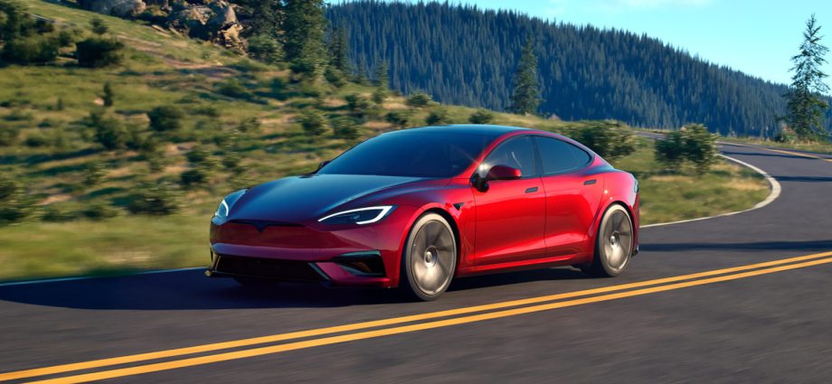 How Much Does It Cost To Replace Your Tesla Battery? Here’s What Drivers Say