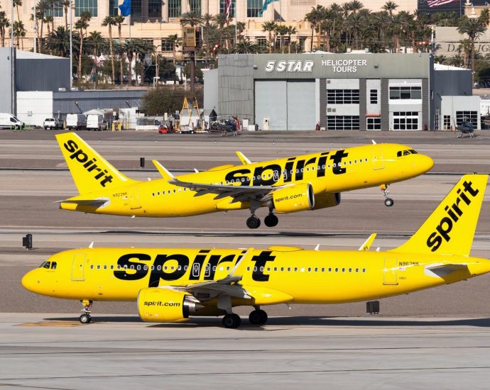 financial-woes-aside,-spirit-ranks-among-top-us-airlines-for-on-time-performance