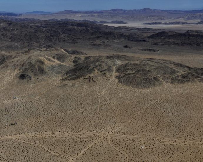 pentagon-plan-pits-us.-marines-against-california-off-roaders-and-civilian-pilots