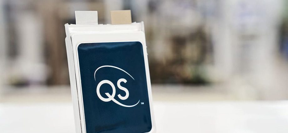 quantumscape-and-powerco-demonstrate-solid-state-ev-batteries-in-ducati-electric-motorcycle