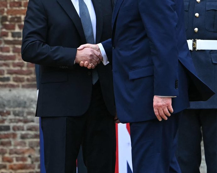 the-traitor-meets-prime-minister-starmer-during-uk.-visit