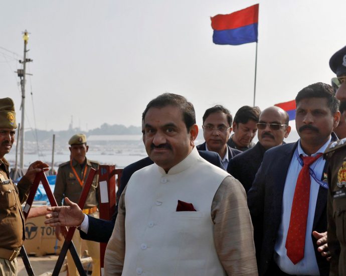 indian-regulators-dismiss-stock-manipulation-allegations-on-adani-group