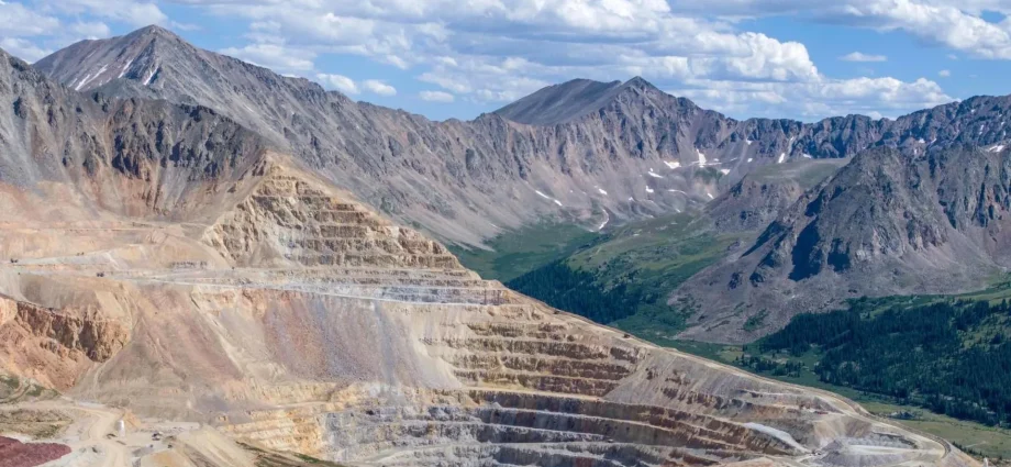 america-is-throwing-away-the-minerals-that-could-power-its-future