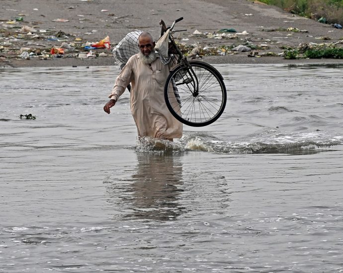 ‘crisis-of-justice’-as-floods-devastate:-pakistan’s-climate-change-minister