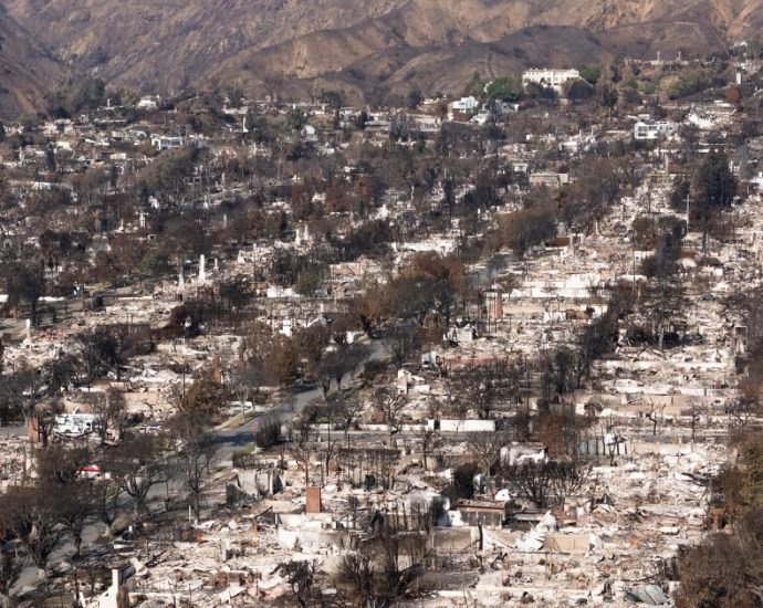 after-the-trauma-of-the-fires,-survivors-faced-worry-over-contamination,-struggled-to-find-testing