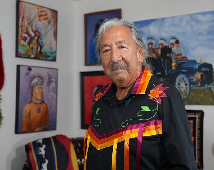 “i’m-not-going-to-give-up”:-leonard-peltier-on-indigenous-rights,-his-half-century-in-prison-&-more