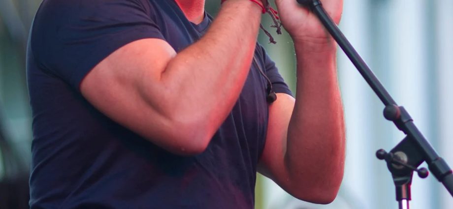 Tejano music star Bobby Pulido launches run for Congress in South Texas