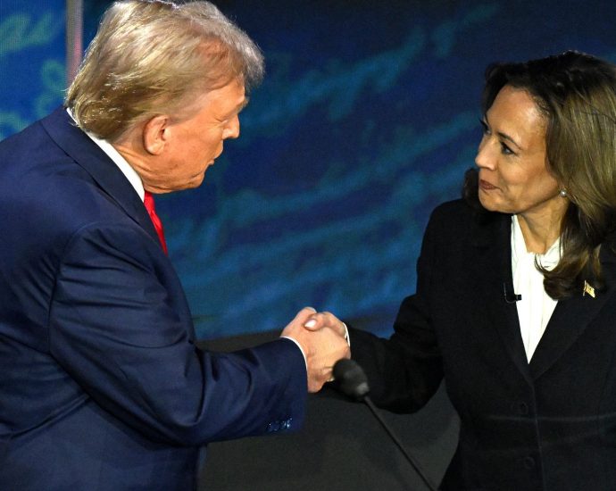 harris-details-angry-call-with-biden,-friendly-calls-with-the-traitor:-report