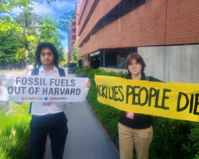 climate-activists-disrupt-fossil-fuel-executive-at-harvard-university-symposium
