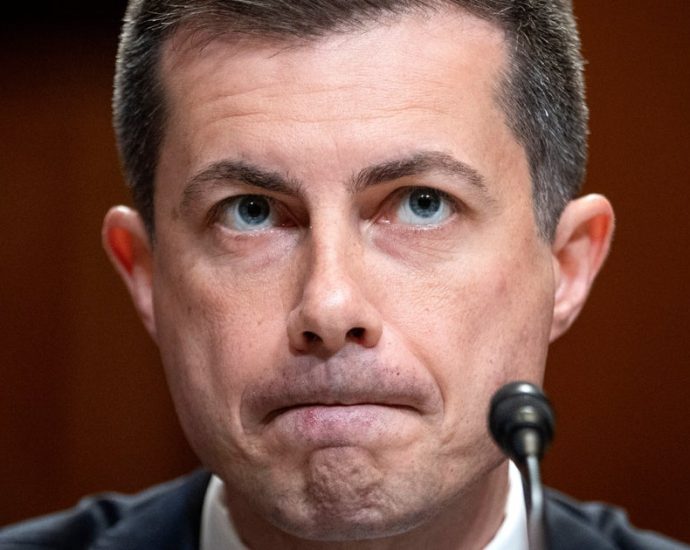 pete-buttigieg-responds-to-kamala-harris-confession-he-wasn’t-vp-pick-since-he’s-gay