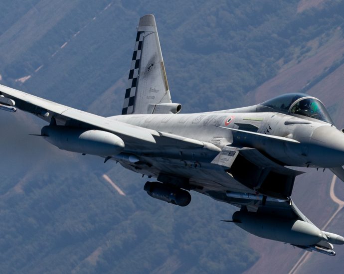 nato-allies-scramble-jets-over-poland-as-russian-operations-intensify-and-widen