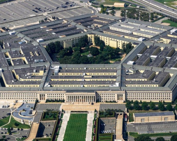 the-traitor’s-pentagon-demands-media-agree-not-to-reveal-‘unauthorised’-material