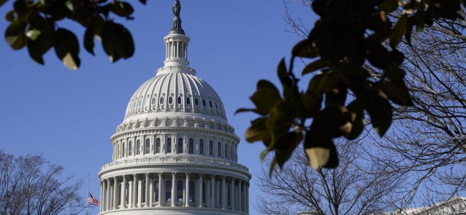 barabak:-here’s-why-the-redistricting-fight-is-raging.-and-why-it-may-be-moot
