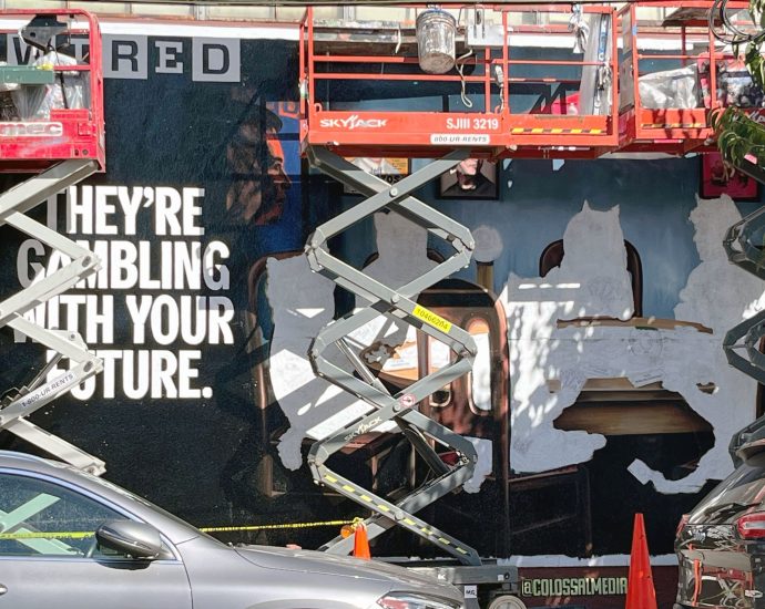 wired’s-politics-issue-cover-is-coming-to-a-city-near-you
