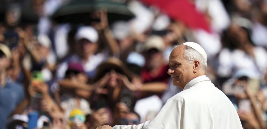 ‘what’s-that-about?’:-pope-leo-takes-on-ceo-pay