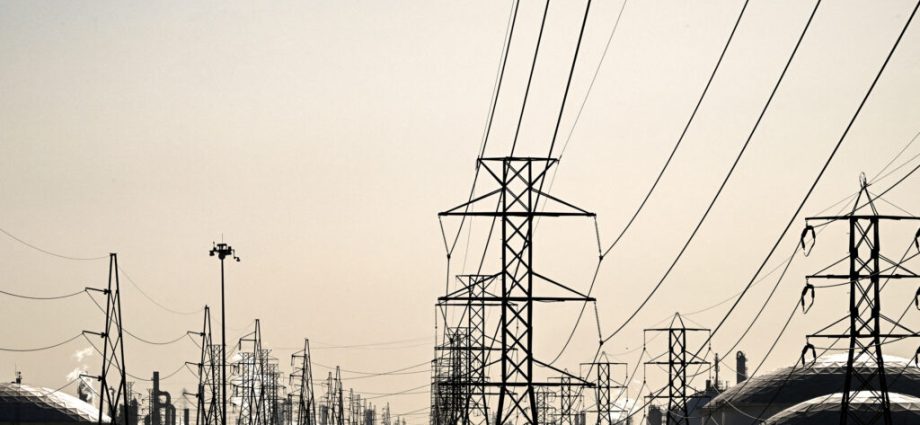 senate-democrats-blame-the-traitor’s-assault-on-clean-energy-for-high-electricity-prices