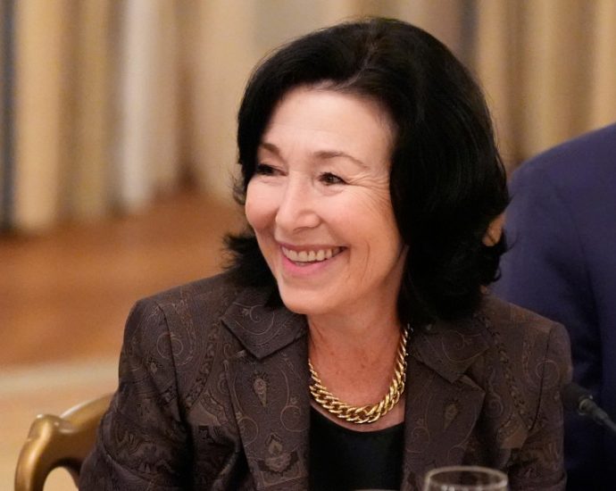 oracle-names-magouyrk-and-sicilia-as-ceos;-catz-to-become-executive-vice-chair-of-the-board