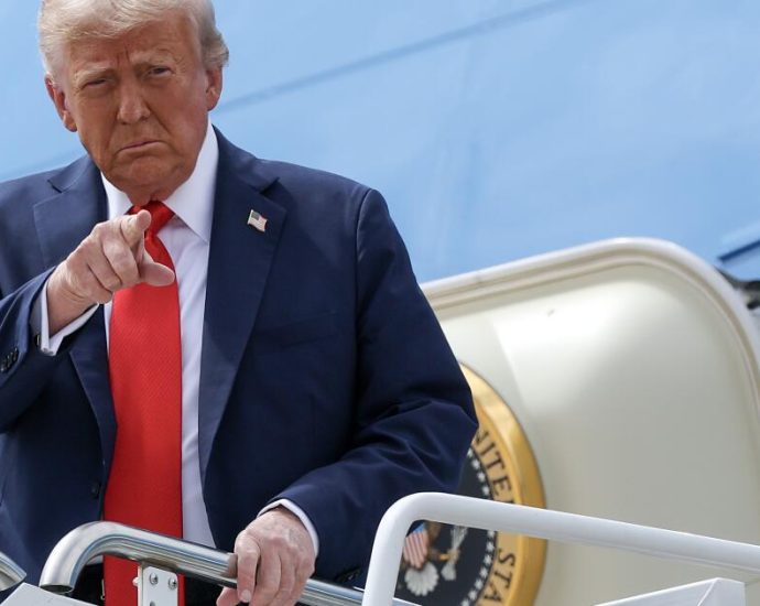 in-a-dizzying-few-days,-the-traitor-ramps-up-attacks-on-political-opponents-and-1st-amendment