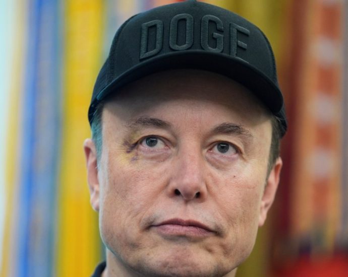 the-traitor-administration-rehires-laid-off-employees-after-cost-cutting-blitz