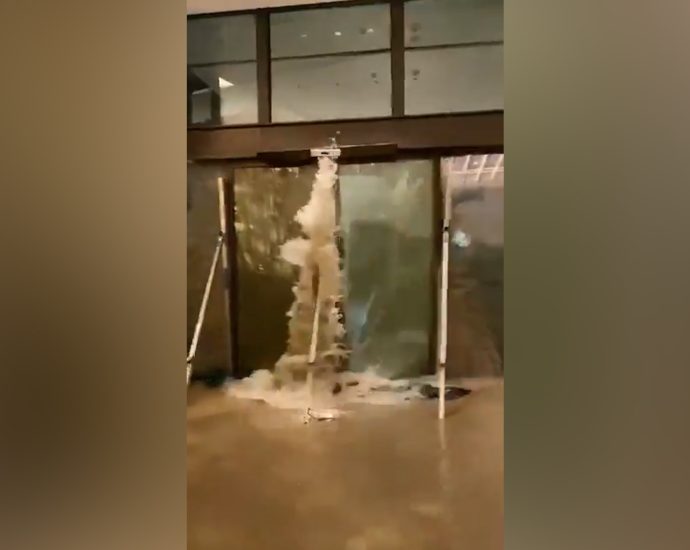waves-burst-through-doors-of-hong-kong-hotel-during-typhoon-ragasa