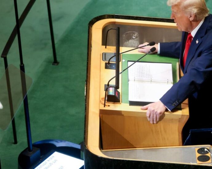 the-traitor-denies-climate-change-and-twists-facts-in-un.-speech