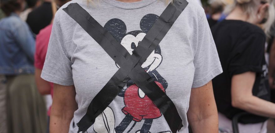 jimmy-kimmel-and-disney’s-mickey-mouse-democracy