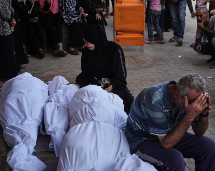 israel-kills-85-people-in-gaza-despite-calls-for-truce-from-world-leaders